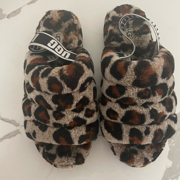 Ugg Fluff Yea leopard print slides - Picture 1 of 5